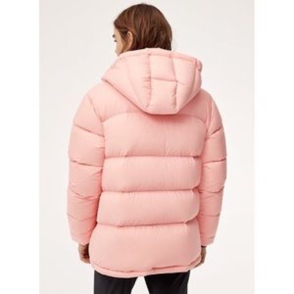 Aritzia Super Puff Xs Light Pink Tna 